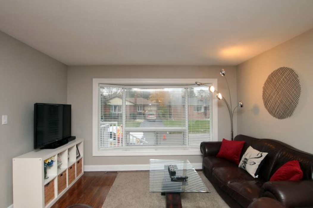 2 Duncairn Dr - Photo 3 of 31