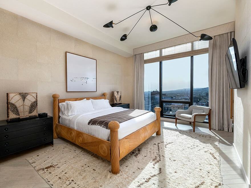 Columbia Square Living - Photo 5 of 41