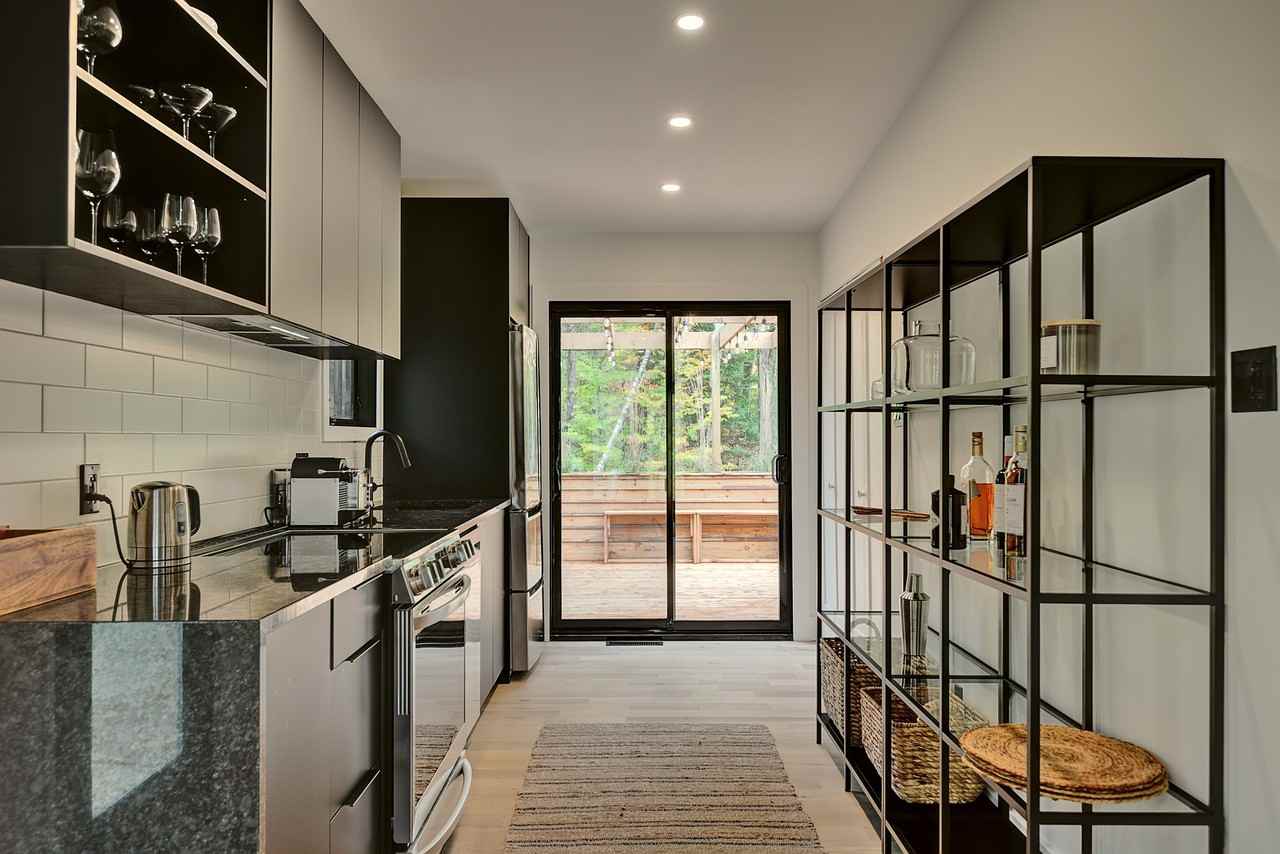 520 Ch. Descente 22, Ogden - Photo 3 of 9