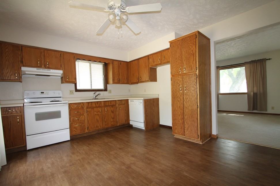 7790 Greenleaf Dr #1 - Photo 2 of 4