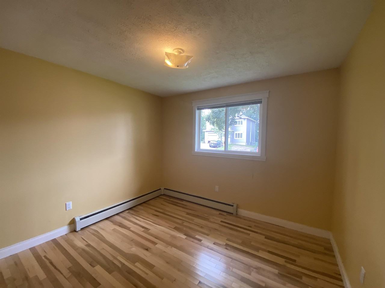 40 Rankine St #1UPPER - Photo 2 of 6