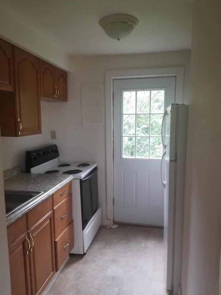 386 Cherrydale Ave #386 - Photo 3 of 5