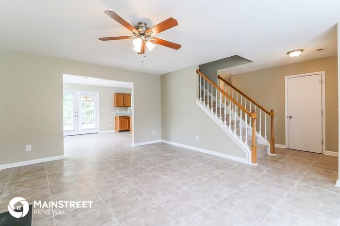 2712 Denise Dr - Photo 3 of 15