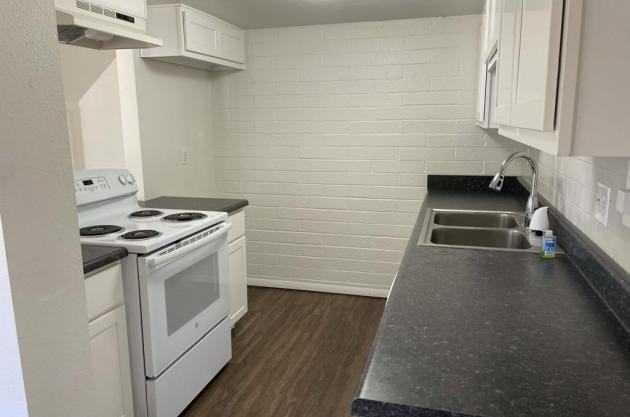 3402 West Echo Lane - Photo 2 of 4