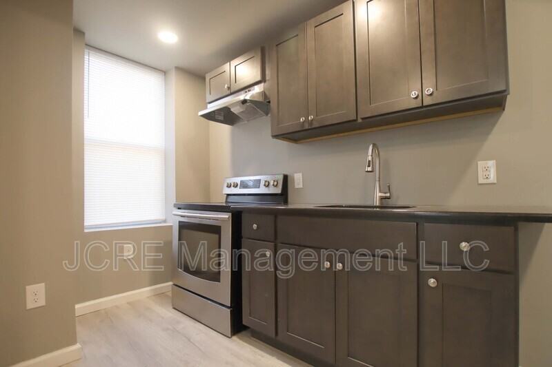 4225 Otter St #2