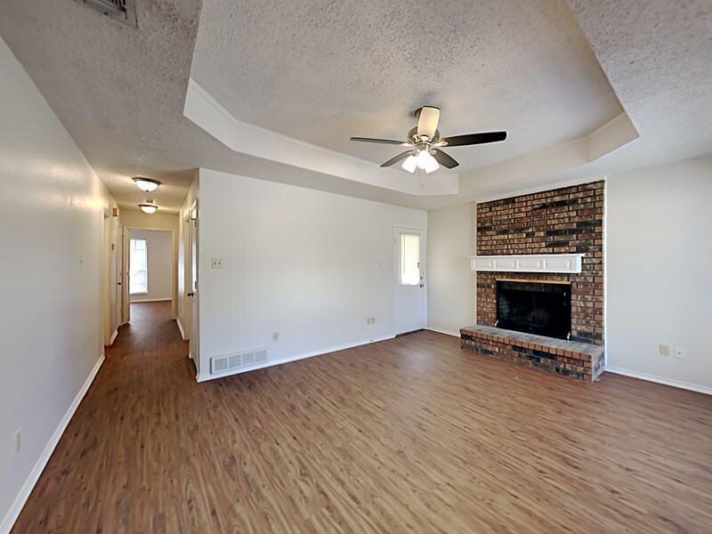 5211 Wild Horse Ct - Photo 2 of 15