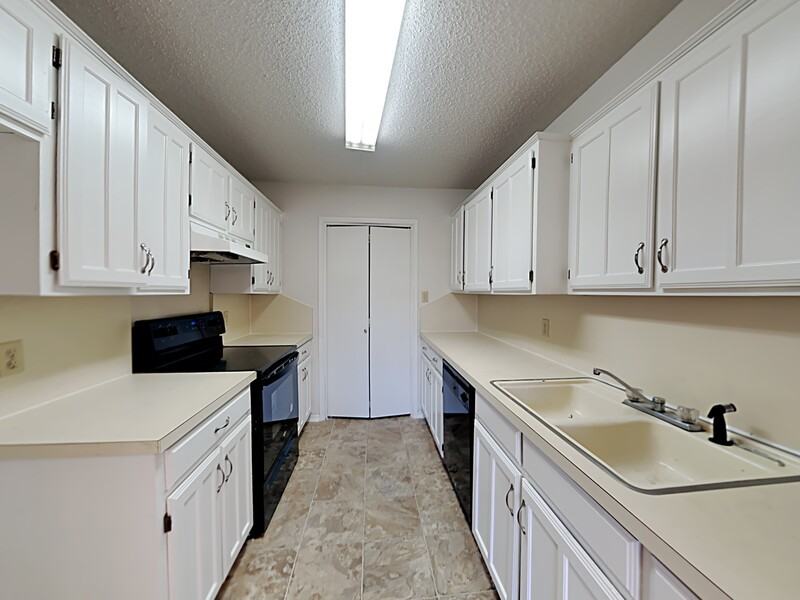 5211 Wild Horse Ct - Photo 6 of 15