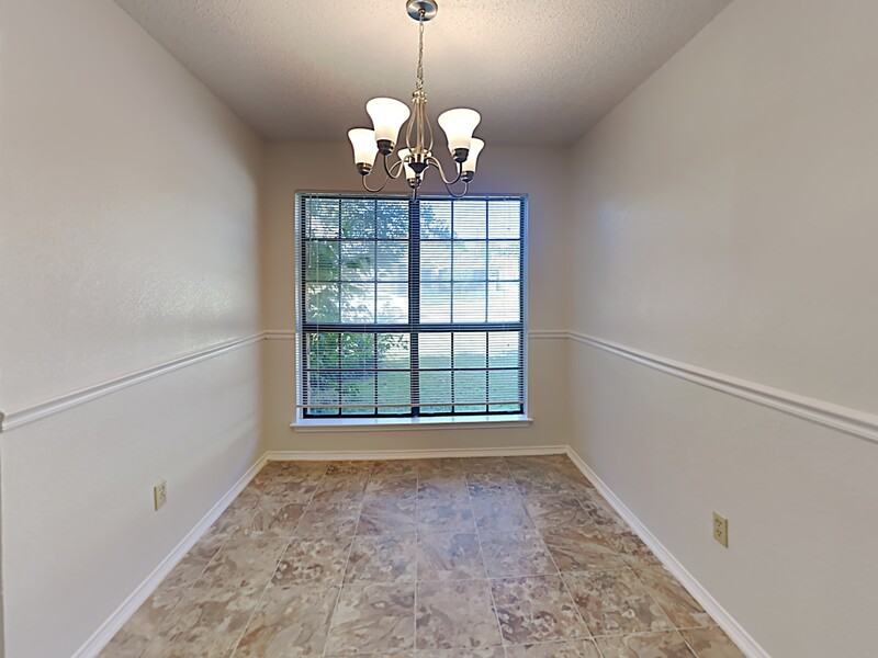 5211 Wild Horse Ct - Photo 7 of 15