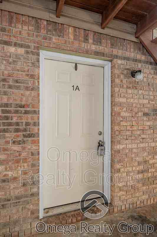 400 7th St E #1A - Photo 6 of 28