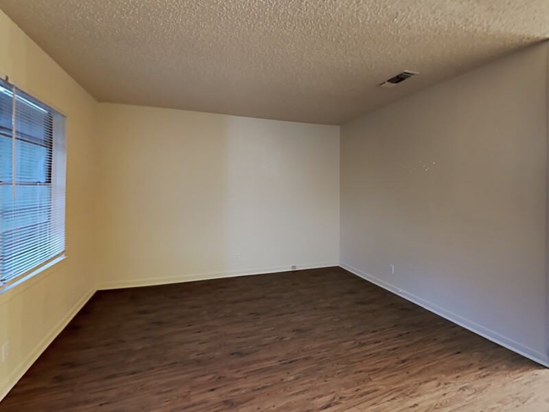 4905 Wilmington Dr - Photo 2 of 16