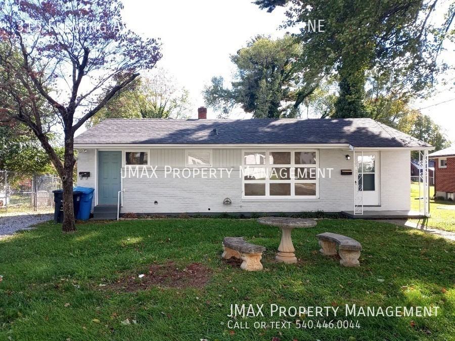 315 Fleming Ave Ne, Roanoke, VA 24012 3 Bedroom Apartment for Rent