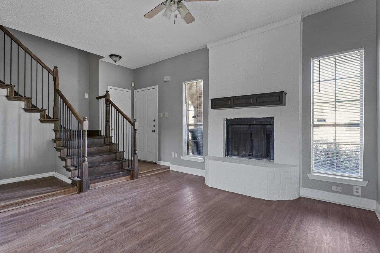 804 Custer St #1 - Photo 5 of 23