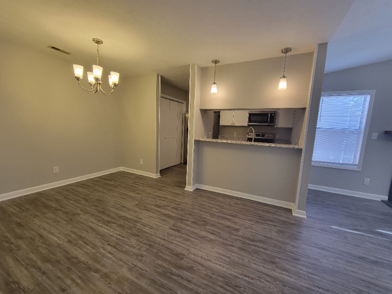 673 Bartons Landing Pl #5 - Photo 5 of 17