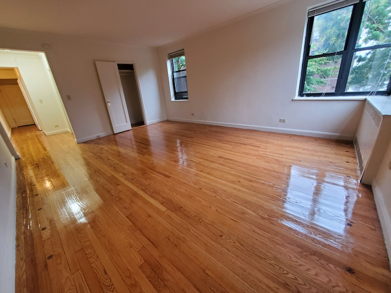 9876 Queens Blvd - Photo 2 of 11