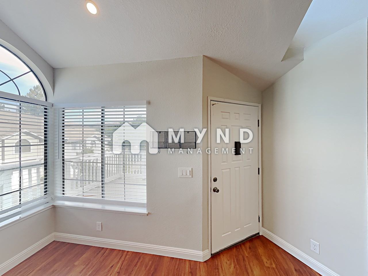 2790 Buena Point Ct - Photo 2 of 36