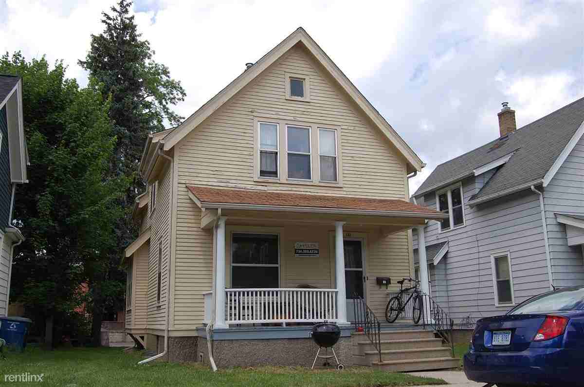 111 Adams Ave - Photo 2 of 29