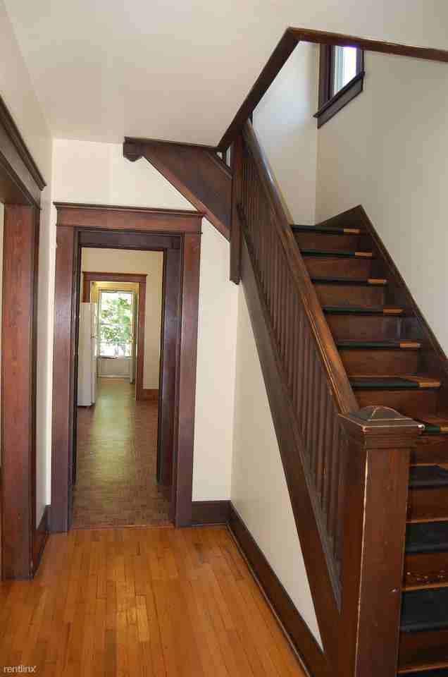 111 Adams Ave - Photo 3 of 29