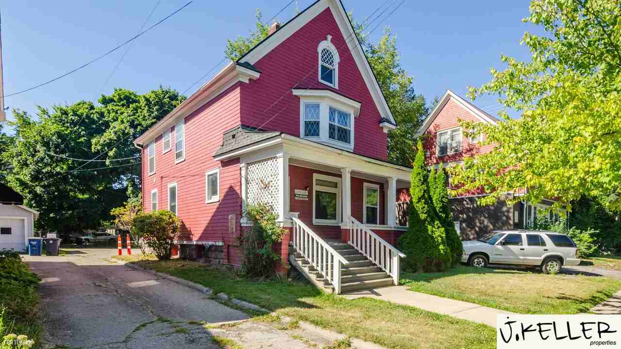 808 E Ann St - Photo 2 of 47