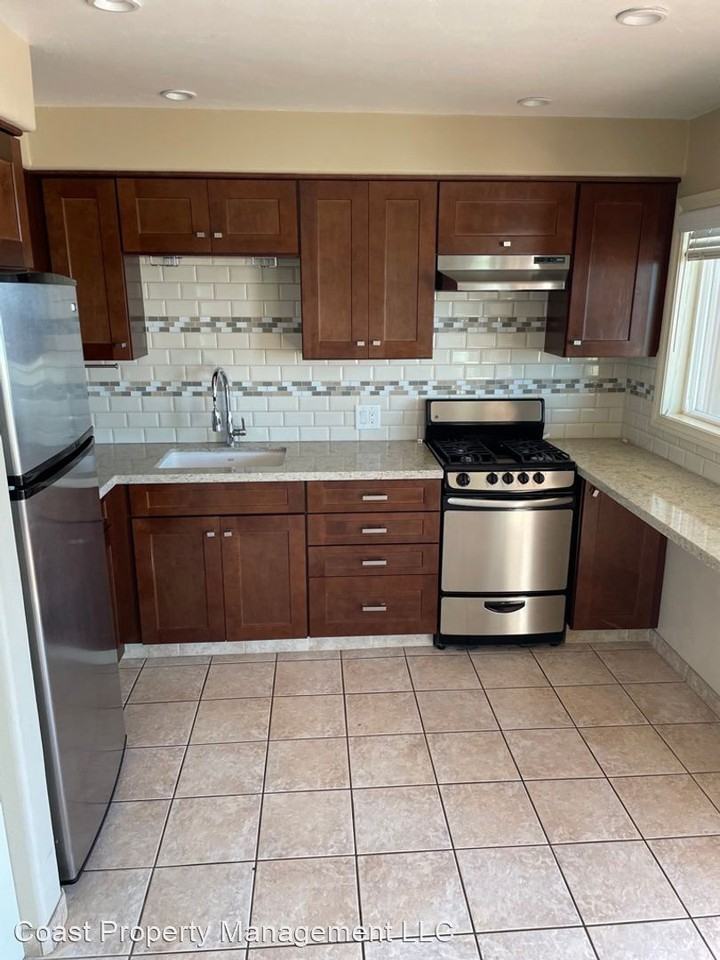 630 Avenida Victoria - Photo 2 of 12