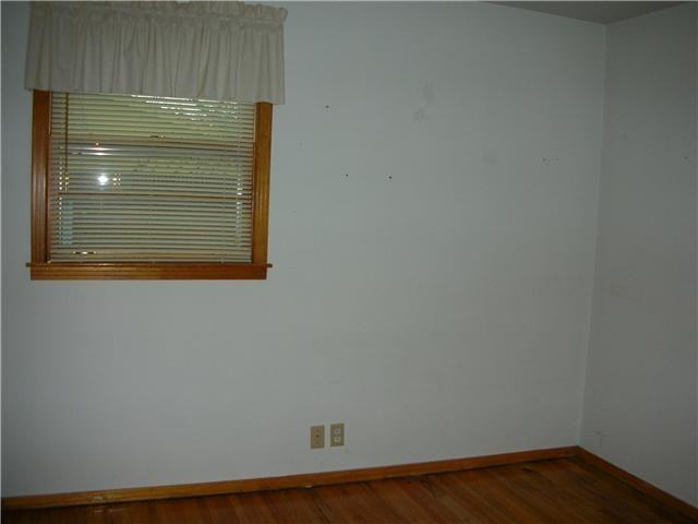 431 Janette Ave - Photo 3 of 9