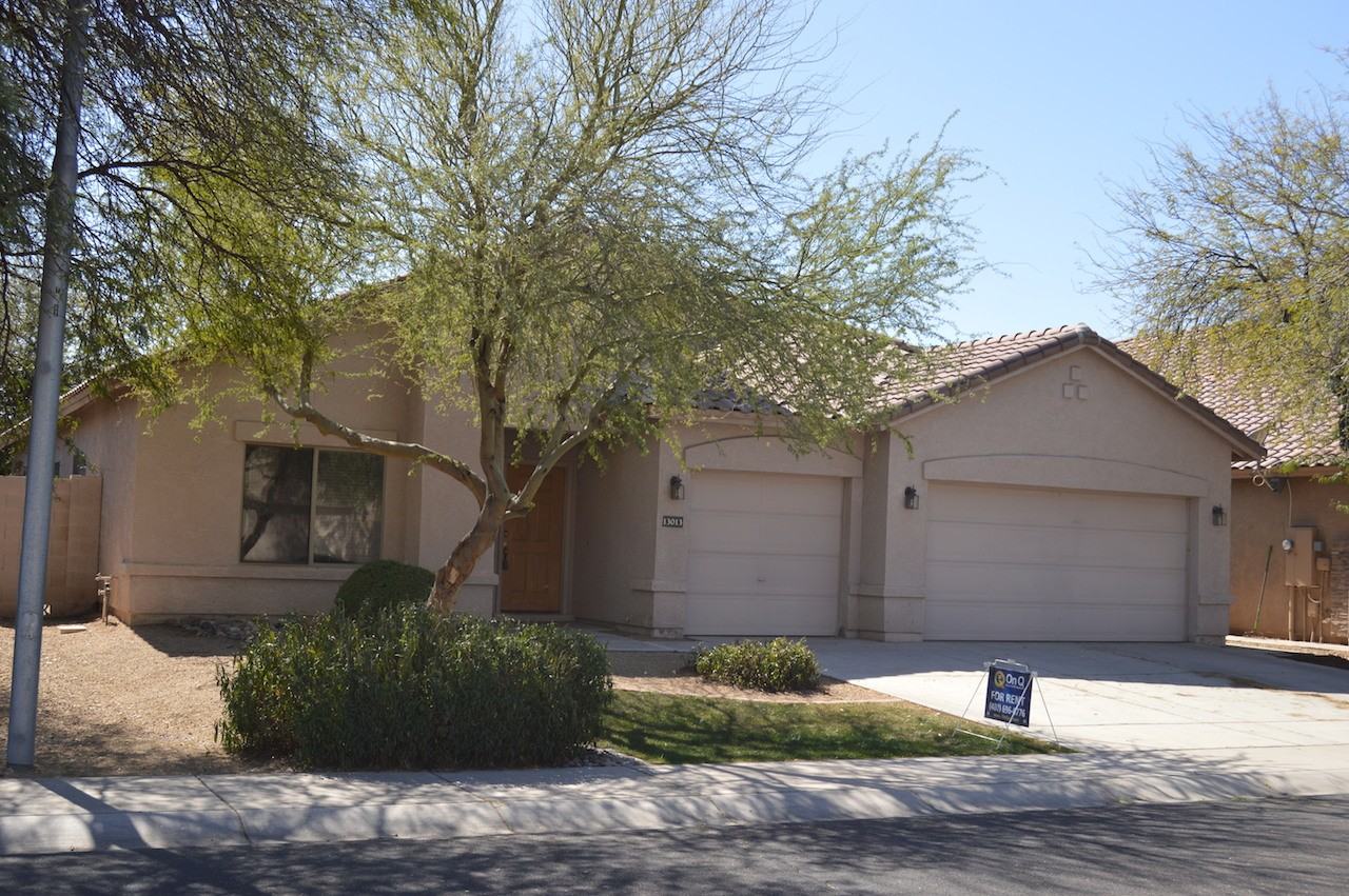 13013 W Flower St - Photo 3 of 33