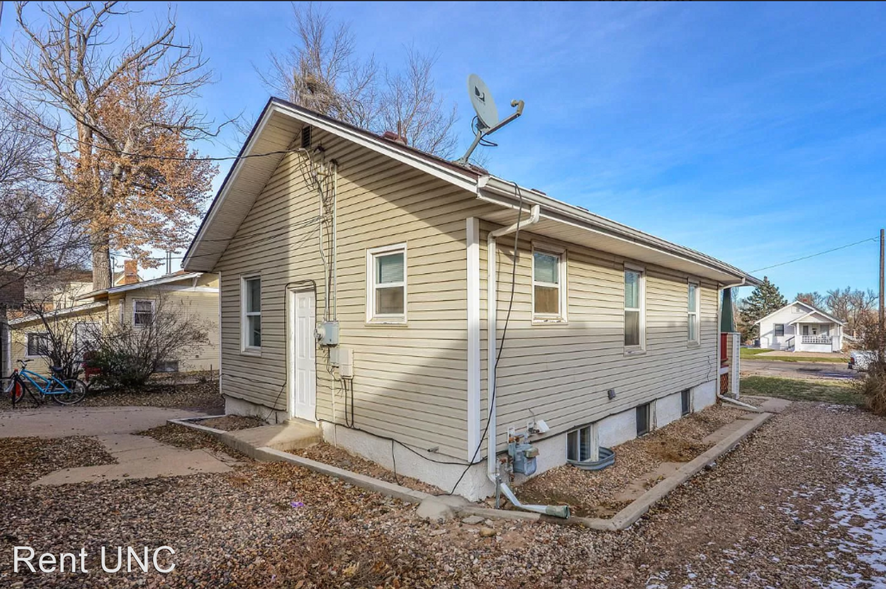 2033 & 2035 9th Ave - Photo 2 of 24