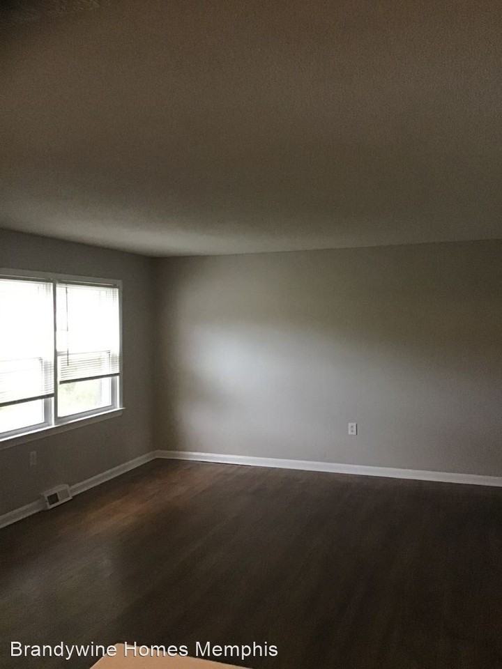 4195 Windward Dr - Photo 3 of 9