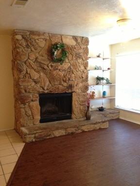 4136 Willow Oak St - Photo 3 of 8