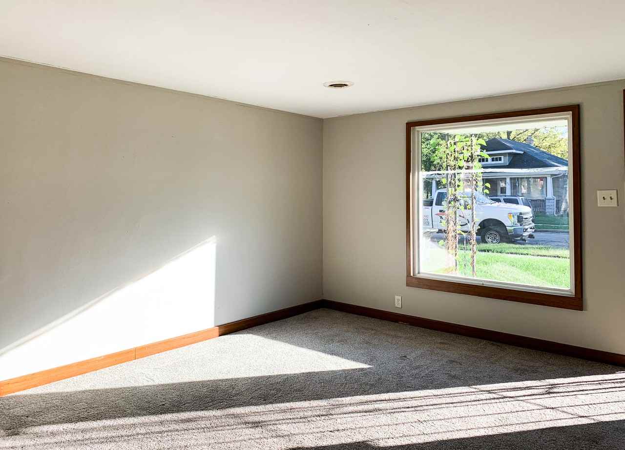 1233 Obrien St - Photo 4 of 29