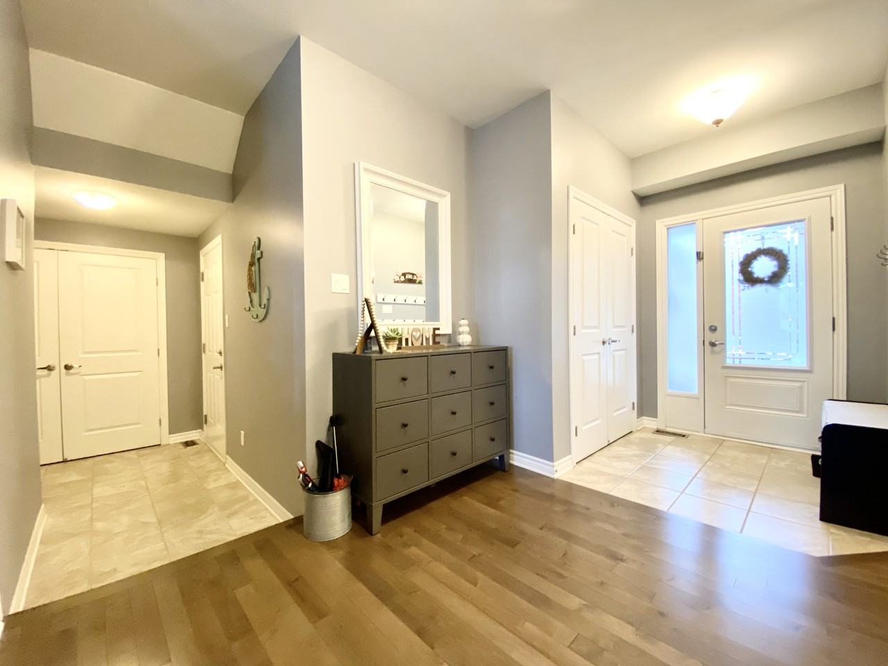 83 Francis St - Photo 2 of 12