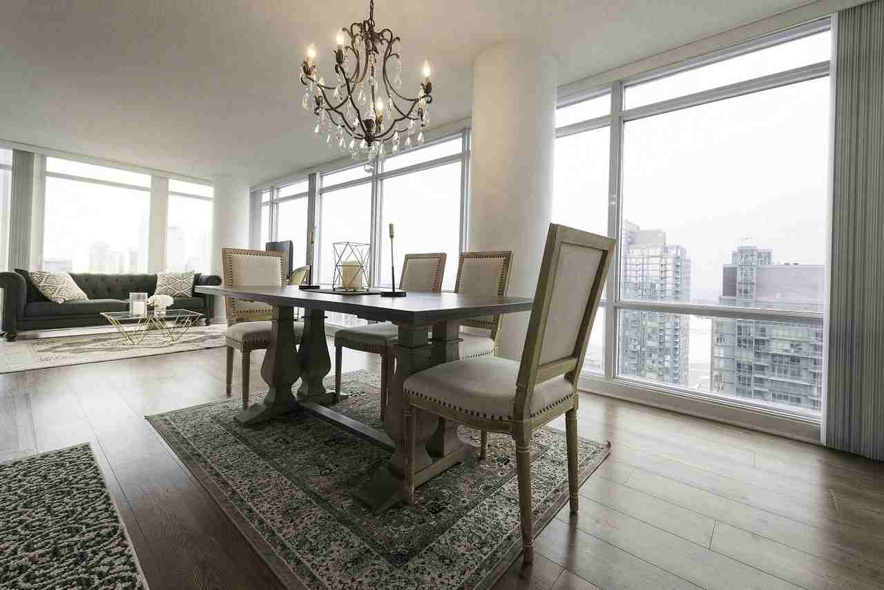 25 Telegram Mews #4806