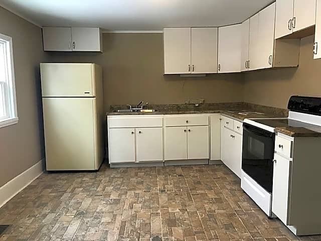 9 E St - Photo 2 of 10