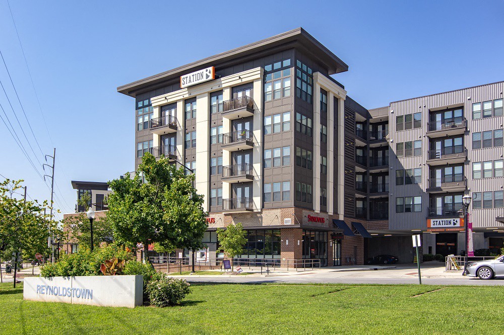 Station R Apartments - Photo 3 of 48