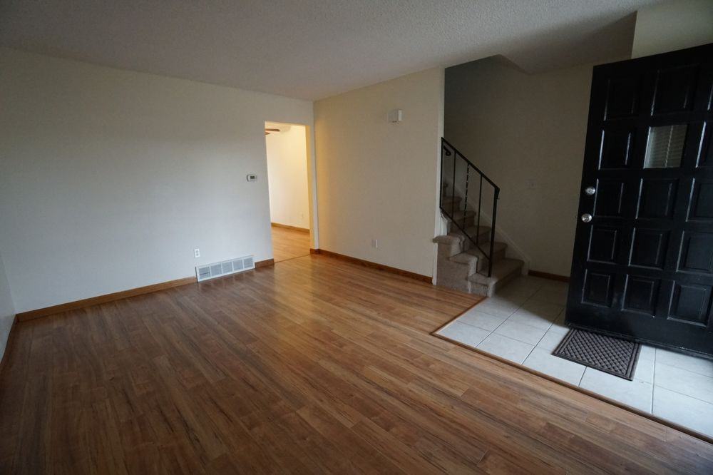 7085 S Webster St - Photo 2 of 18