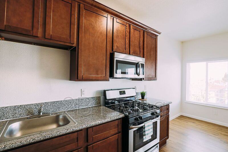 2805 E 16th St #109A - Photo 3 of 16