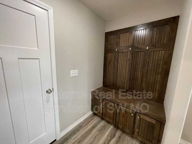 316 E Seminole St - Photo 6 of 18