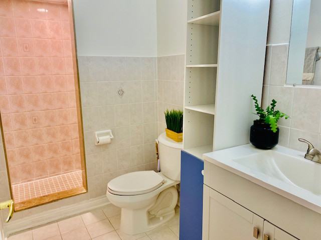 918 Saint Clarens Avenue - Photo 6 of 6