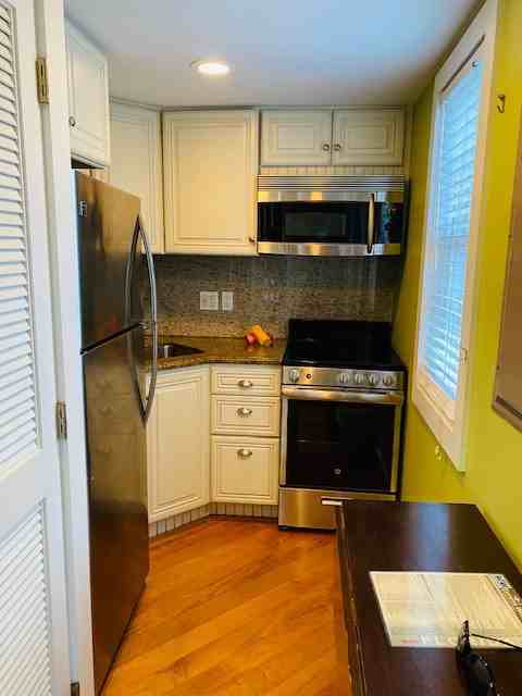 818 818 Whitehead StreetUnit 5 #1 - Photo 5 of 32