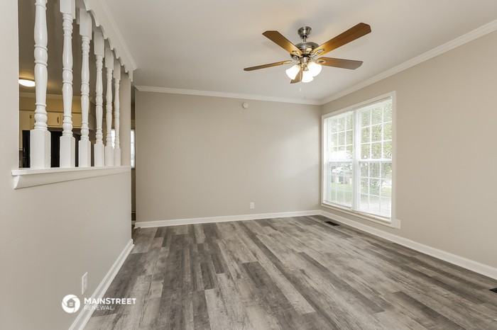 3113 Stoney Brook Cir - Photo 3 of 16