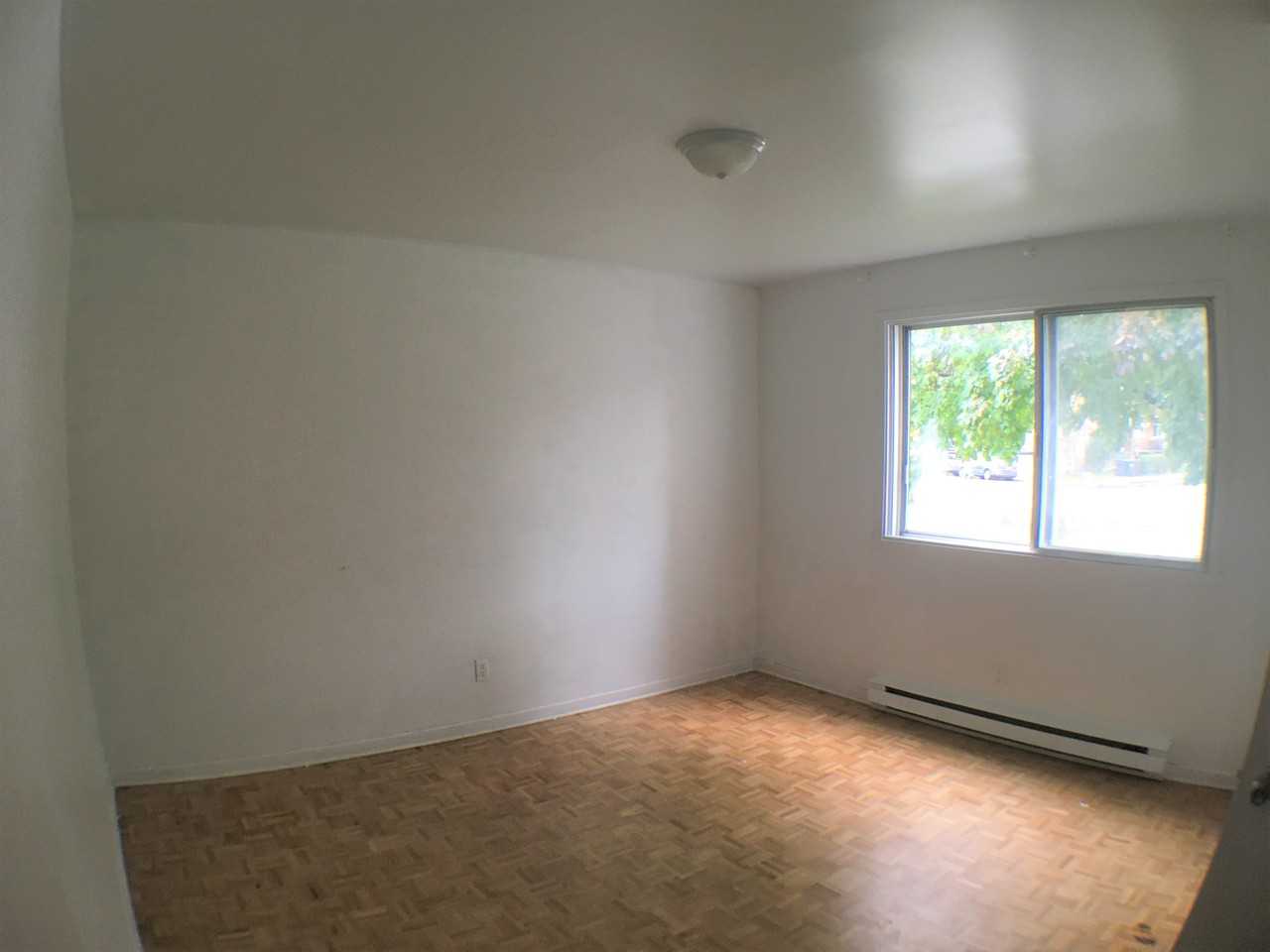 11787 Rue Grenet - Photo 2 of 15