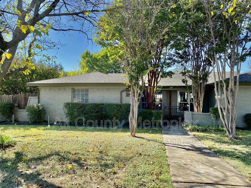 801 Irwin Dr #A - Photo 2 of 11