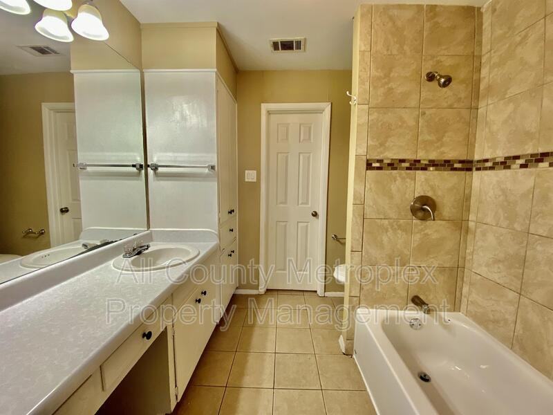 801 Irwin Dr #A - Photo 6 of 11