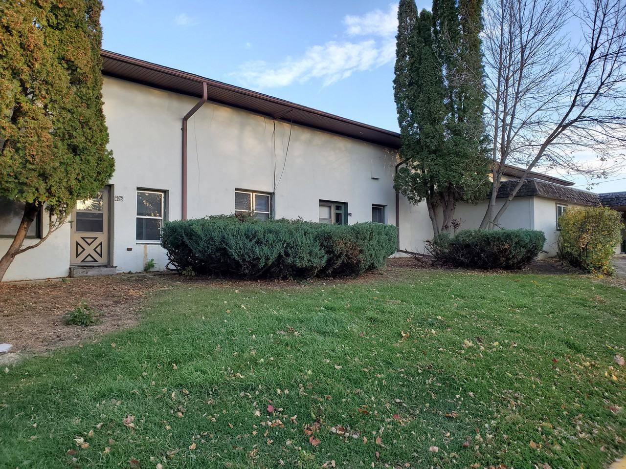 226 N Nicollet St - Photo 2 of 17