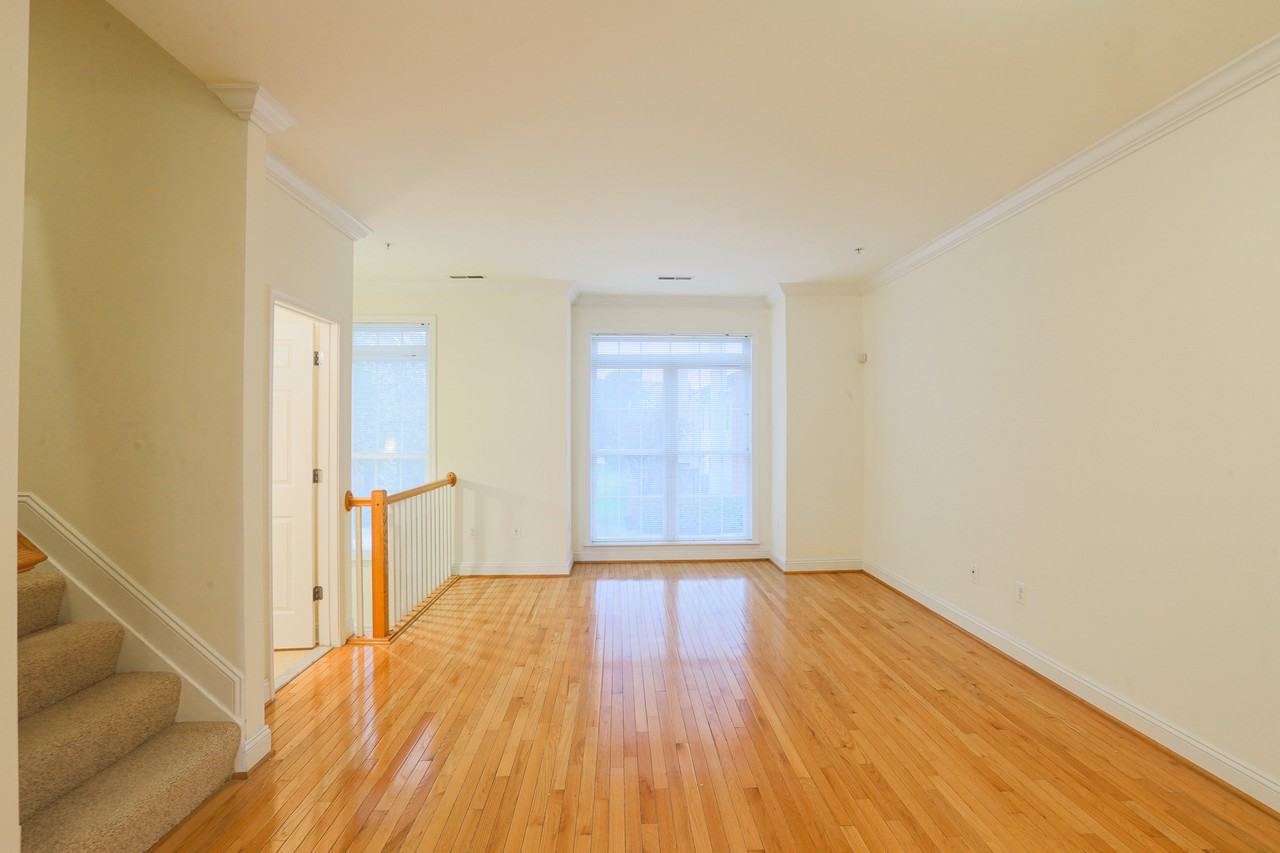 803 Mchenry St #1 - Photo 4 of 12