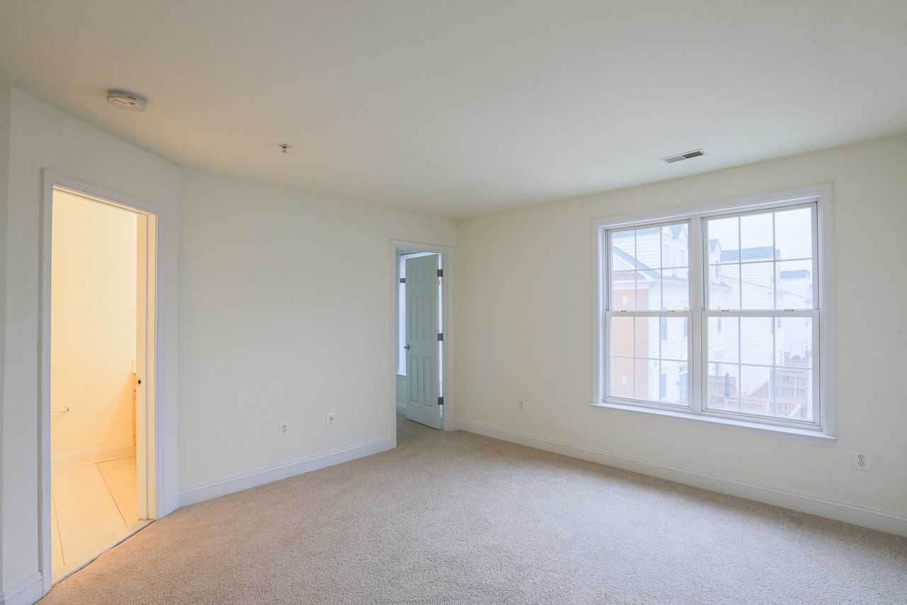803 Mchenry St #1 - Photo 5 of 12