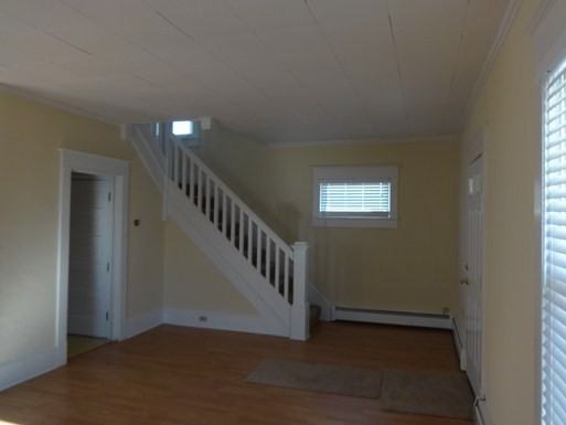 209 Delaware Ave - Photo 3 of 7