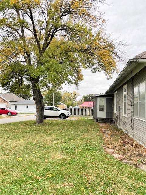 310 Pullen Ave - Photo 2 of 20