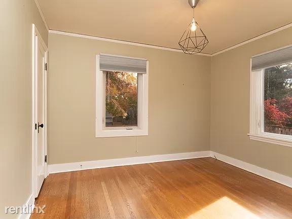 6616 Fremont Ave N - Photo 3 of 4