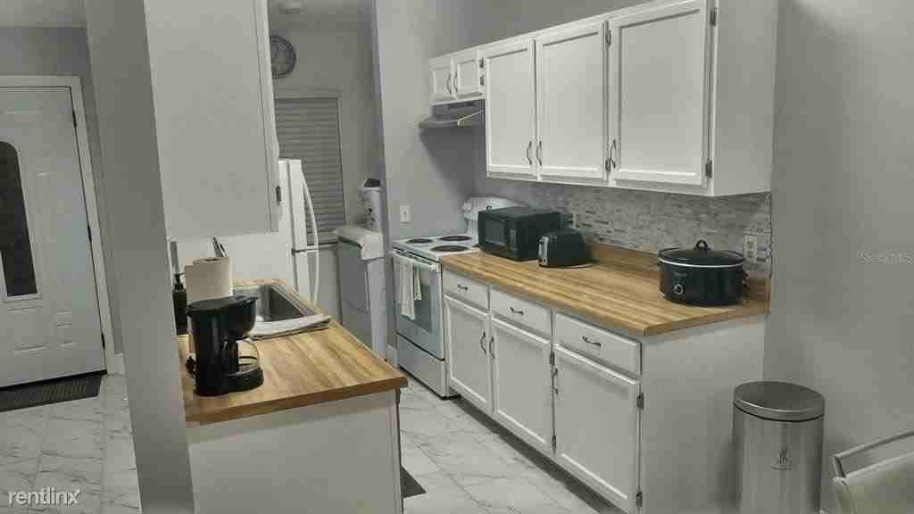 3419 Sunrise Villas Ct N - Photo 3 of 8