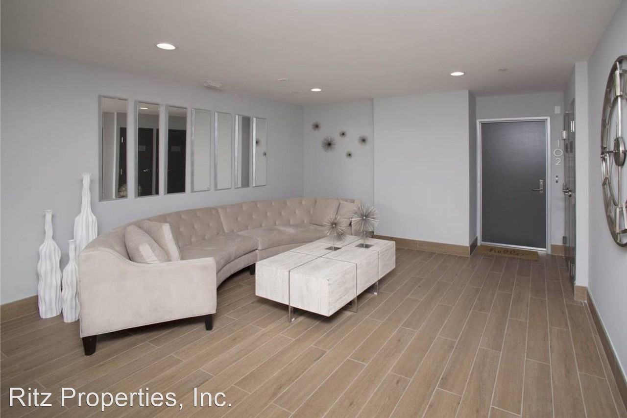 2028 S. Bentley Ave - Photo 2 of 10